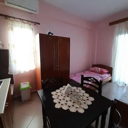 Meleqi Apartment *