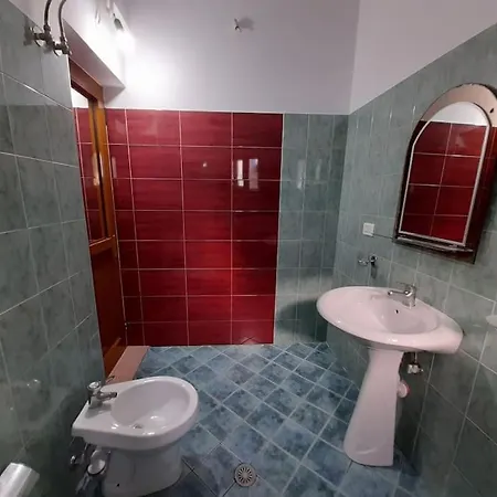 Meleqi Apartment *
