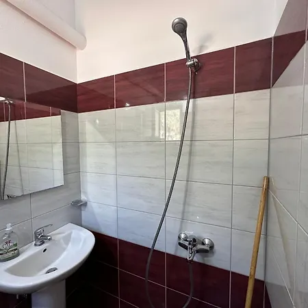 Meleqi Apartment