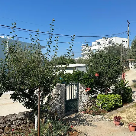 Διαμέρισμα Meleqi