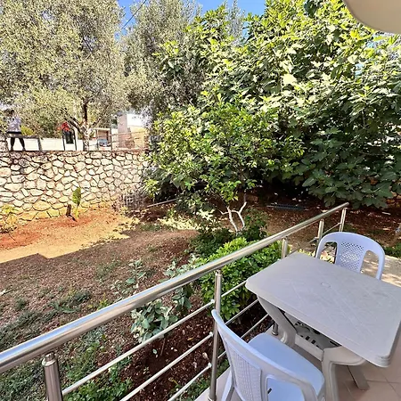 Διαμέρισμα Meleqi Εξαμίλιο