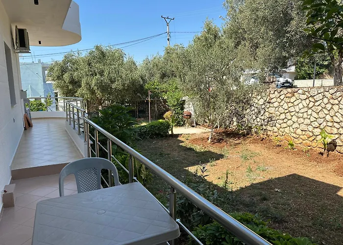 Meleqi Apartment